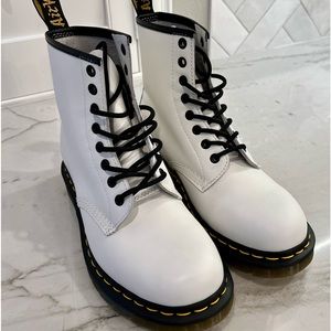 Dr. Doc Marten Airwair White Boots Size 9L
